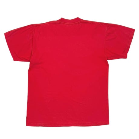 QUEEN GOLD EMBLEM RED BG XL 9932