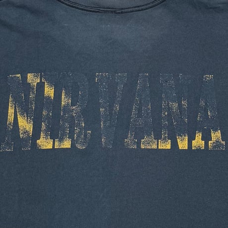 NIRVANA MEMBER PORTRAIT BOOTLEG BACK YELLOW TEXT FRUIT OF THE LOOM XL 6837