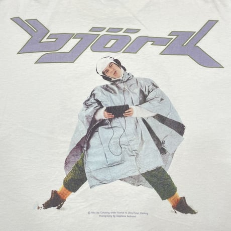 BJORK 1994 HUGE FACE WHITE PHOTO by Stephane Sednaoui SCREEN STARS XL 5855