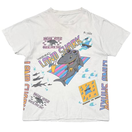 OLD&VINTAGE WARNING LAND SHARK WHITE FITS MEDIUM 8858