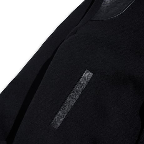 UNTORN COdee Cozy Varsity Jacket