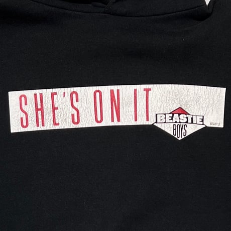 BEASTIE BOYS SHE'S ON IT HOODED SWEATSHIRT BLACK LARGE 2849