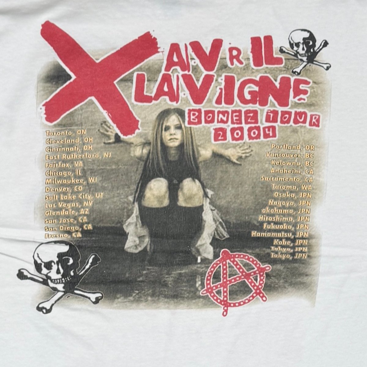 AVRIL LAVIGNE BONEZ TOUR 2000 DELTA XL 9168 | g