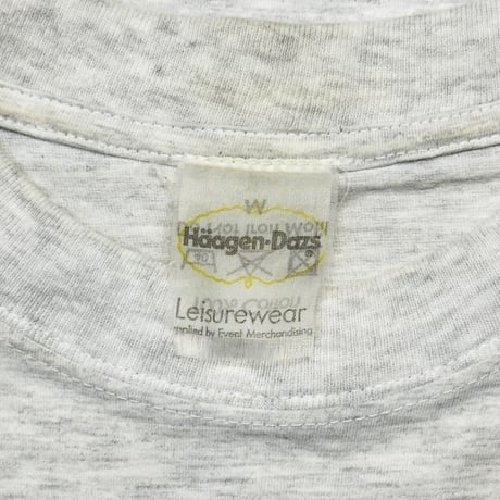 Haagen-Dazs hold tight PHOTO BARRY LATEGAN GREY MEDIUM 4014