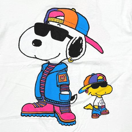PEANUTS SNOOPY & WOODSTOKCK HIP HOP STYLE DOUBLE SIDE WHITE JERZEES XL 4682