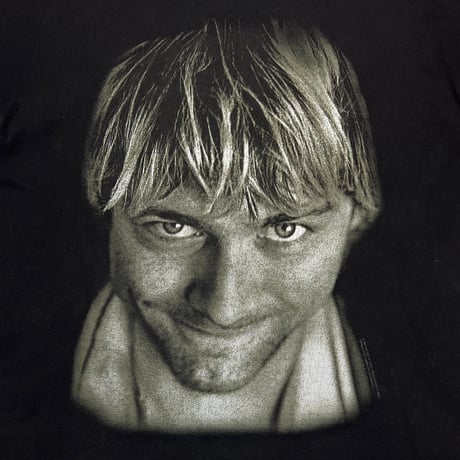 NIRVANA KURT COBAIN MEMORIAL BLACK GIANT XL 2566