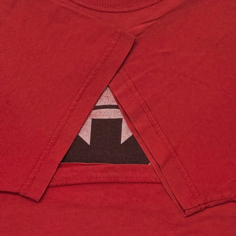 RED HOT CHILI PEPPERS 2003 TOUR RED FITS LARGE