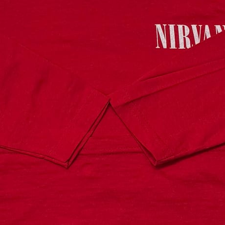 NIRVANA Y2K BOOTLEG HEART SHAPED BOX RED LS FRUIT OF THE LOOM SMALL 3210