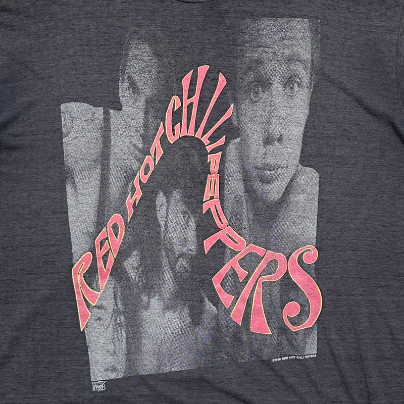 RED HOT CHILI PEPPERS 1990 CURVING LOGO MONOCHR