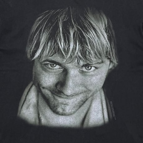 NIRVANA	KURT COBAIN MEMORIAL MONOCHROME PORTRAIT GIANT XL 2137