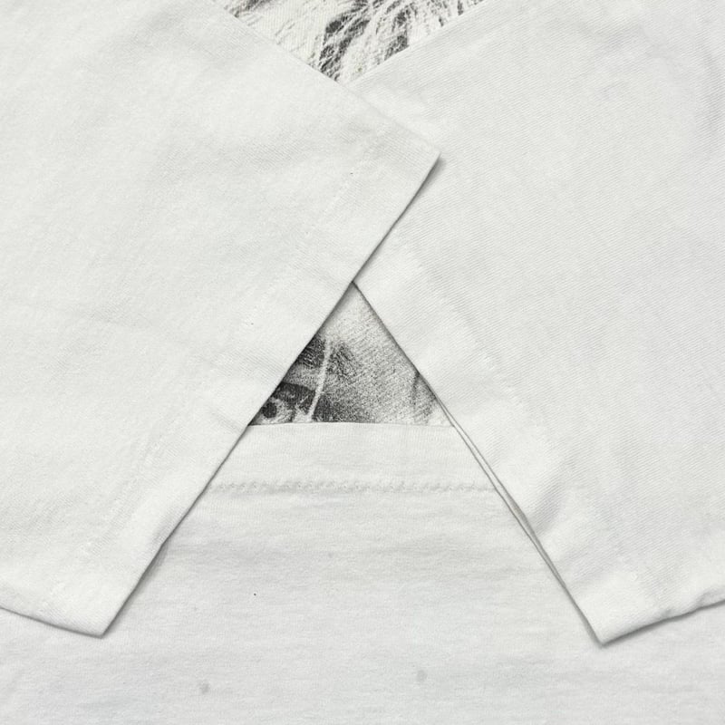 NIRVANA KURT COBAIN MONOCHROME MEMORIAL WHITE G