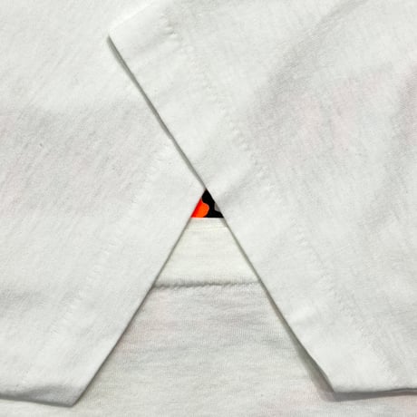Newport Pleasure! ORANGE TEXT LOGO WHITE FRUIT OF THE LOOM XL 7960