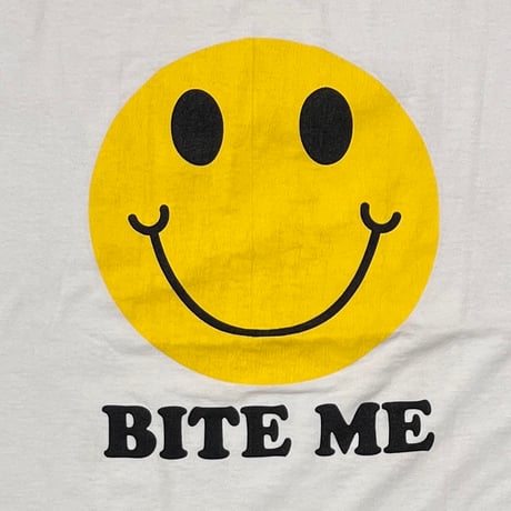OLD & VINTAGE SMILE BITE ME WHITE FRUIT OF THE LOOM LARGE 5104