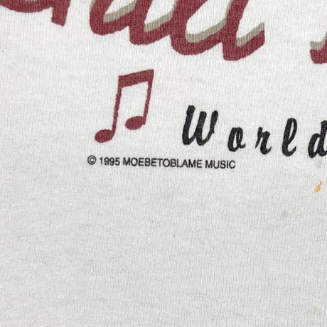 RED HOT CHILI PEPPRES ONE HOT MINUTE WORLD TOUR 1997 NATURAL FITS LARGE 4851