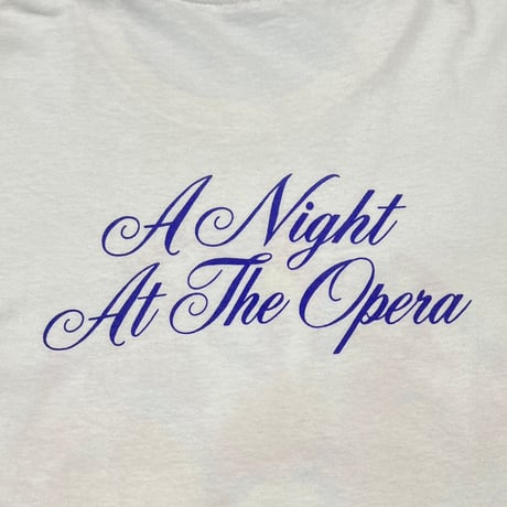 QUEEN A Night At The Opera WHITE FITS MEDIUM 1756