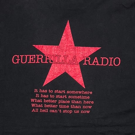 RAGE AGAINST THE MACHINE GUERRILLA RADIO SQUARE LOGO BG XL 7662