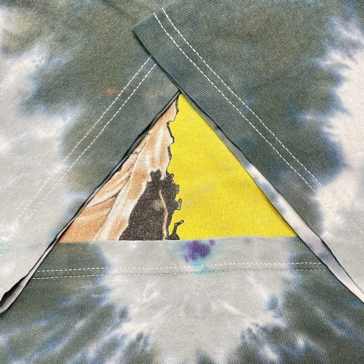 OLD & VINTAGE HAVE A DEAD DAY 1995 TIE DYE TEE
