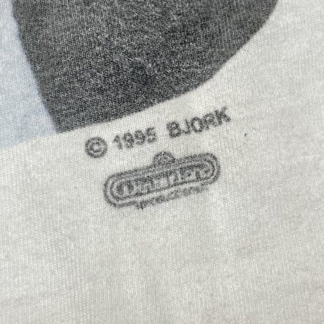 Bjork 1995 POST WHITE HANES LARGE 0167