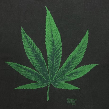 FASHION VICTIM 1993 HUGE MARIJUANA XL 3715