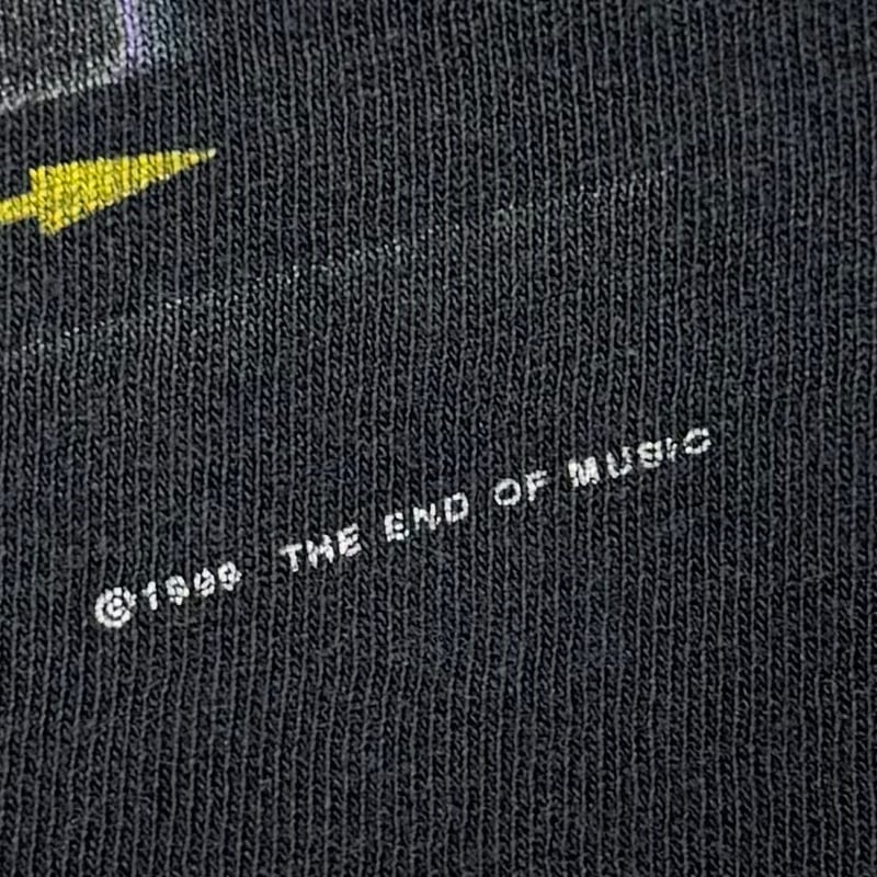 NIRVANA KURT COBAIN THE END OF MUSIC FILM DESIG