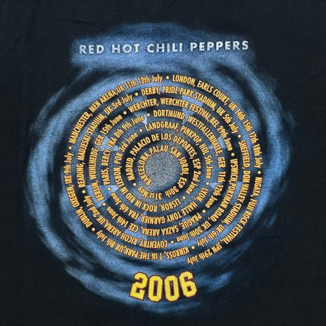 RED HOT CHILI PEPPERS STADIUM ARCADIUM GILDAN LARGE 5923