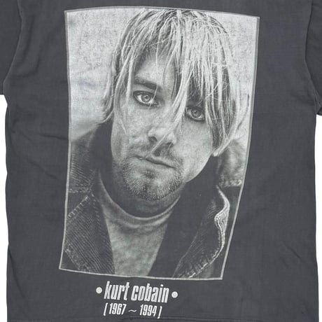 NIRVANA KURT COBAIN MEMORIAL PORTRAIT BLACK EURO XL 4035
