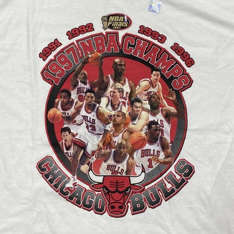 NBA CHICAGO BULLS 1997 NBA CHAMPIONS STARTER LARGE WHITE 4340
