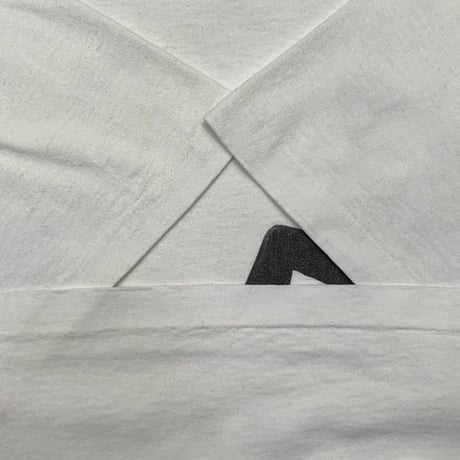 MAXELL TAKE YOUR MUSIC TO THE MAX WHITE FITS MEDIUM 4945