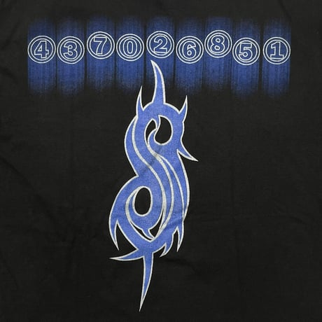 Slipknot 2001 437026851 MEMBER CYGNUS LARGE 0384