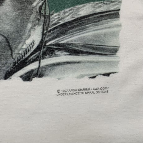 2PAC 1997 HIS MUSIC LIVES ON WHITE EURO XL 5434