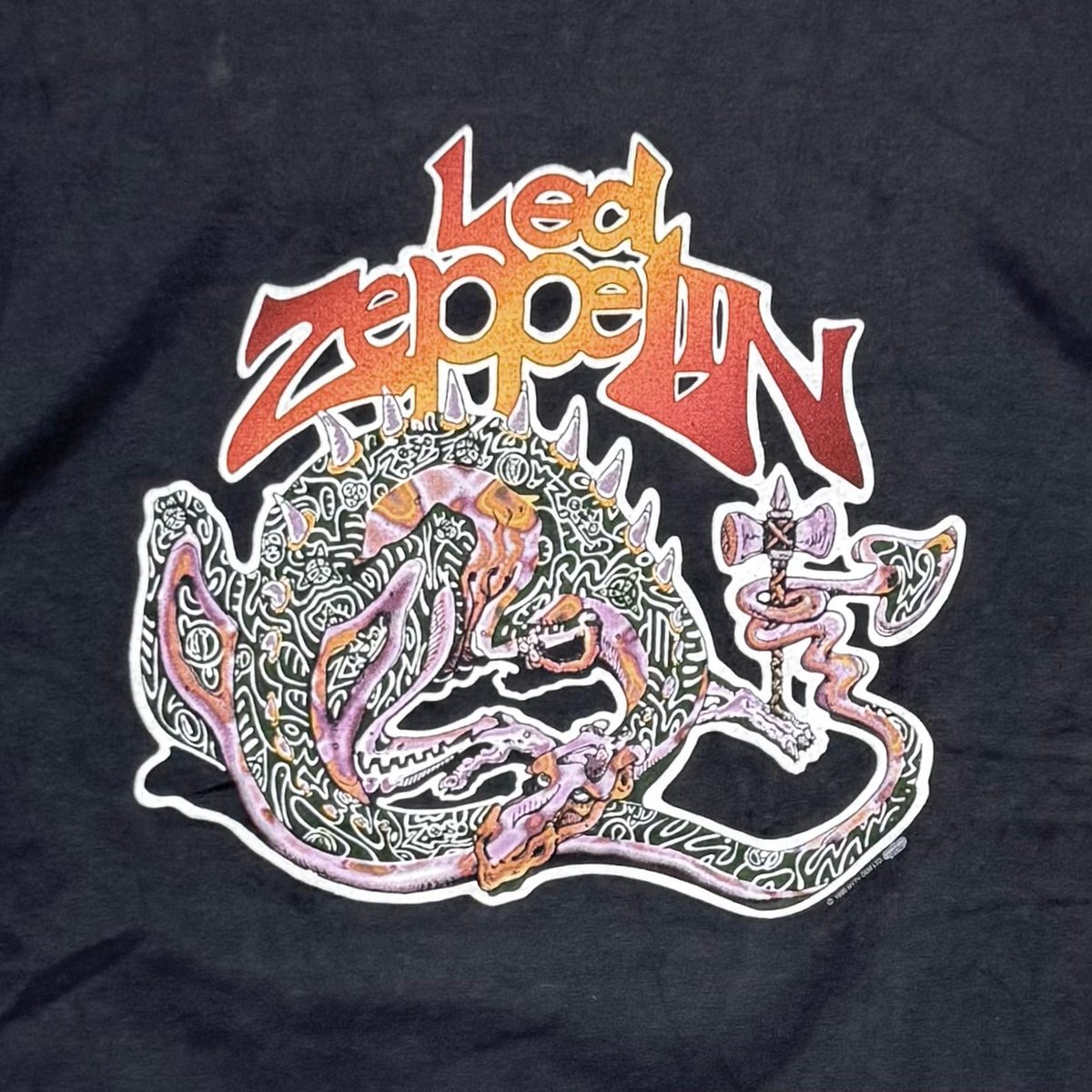 LED ZEPPELIN 1995 DRAGON WINTERLAND LARGE 8866
