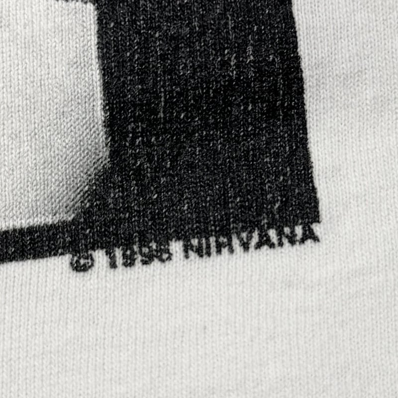 NIRVANA MEMBER PORTRAIT WHITE GILDAN XL 9075 |