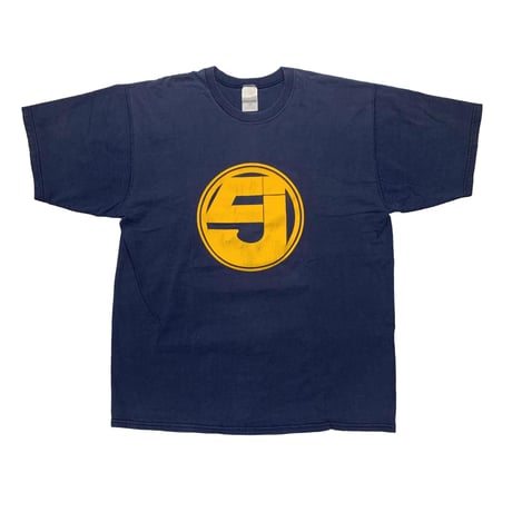 JURASSIC 5 DOUBLE SIDE NUMBERING NAVY YELLOW FRUIT OF THE LOOM XL 4640