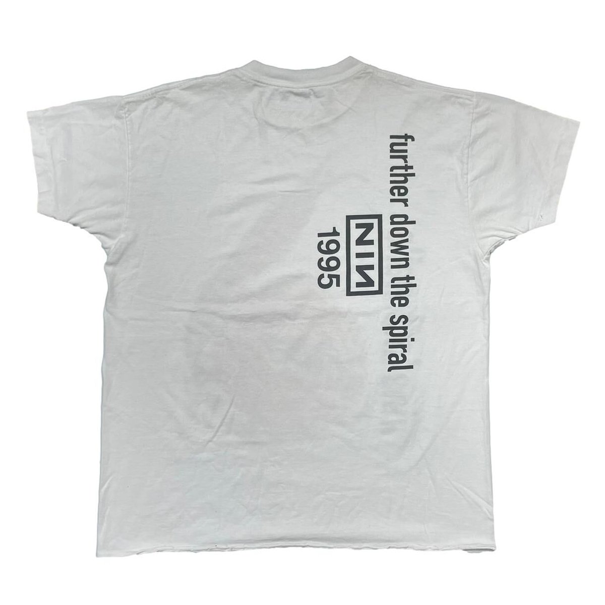 即購入可　Nine inch Nails ‘09ツアーT 2009 即購入可 Nine inch Nails '09ツアーT 2009 - メルカリ