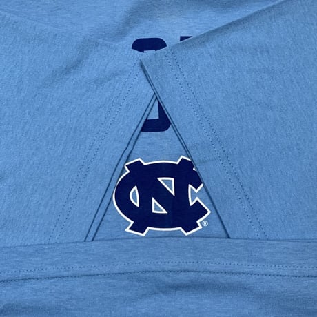 NORTH CAROLINA TAR HEELS LOGO L.BLUE CHAMPS XL 5147
