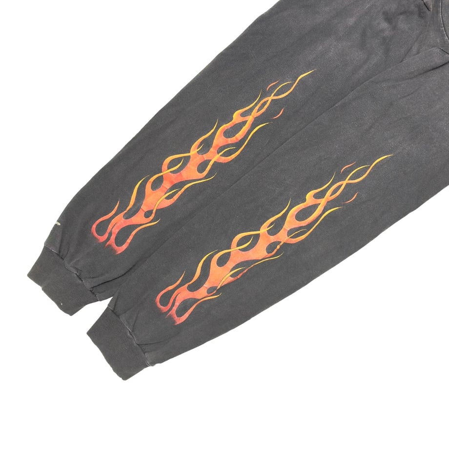 65b5fb84d58742619ce8a77e