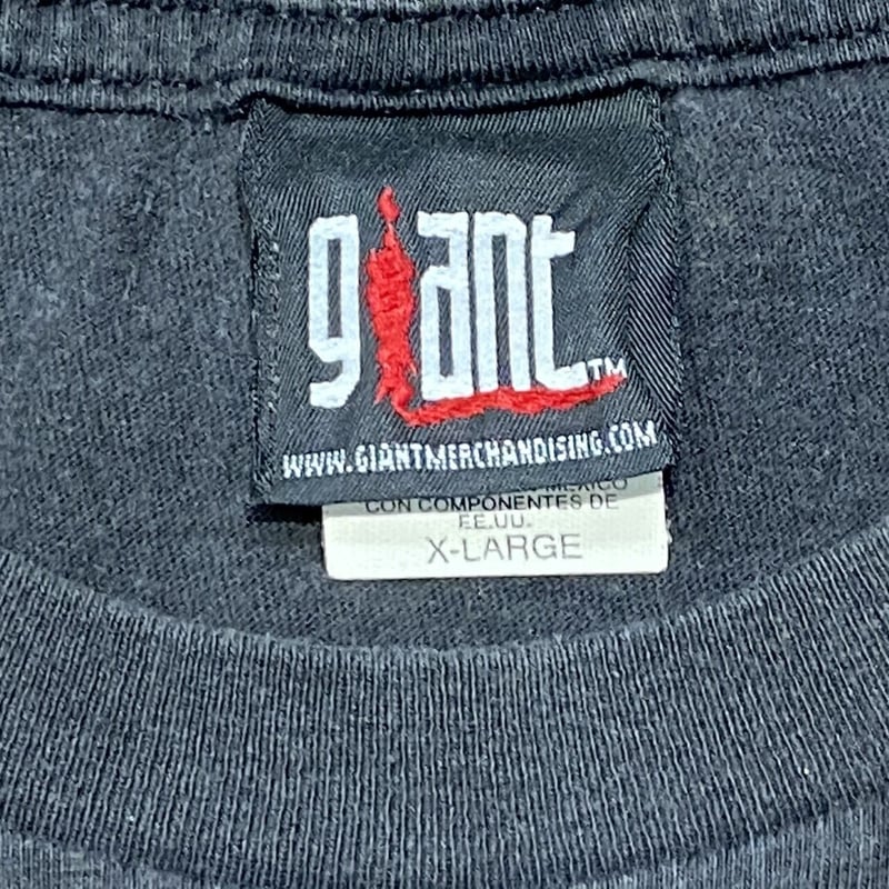 KORN UNTOUCHABLES 2002 WORLD TOUR TEE GIANT XL KORN UNTOUCHABLES 2002 WORLD TOUR TEE GIANT XL