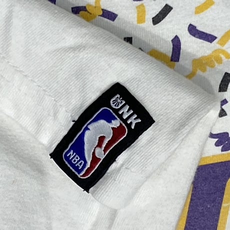 DISNEY LAKERS THE CHAMPS TEE WHITE FIT LIKE LARGE 6844