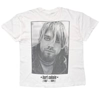 NIRVANA KURT COBAIN MEMORIAL MONOCHROME WHITE FITS XL 3052