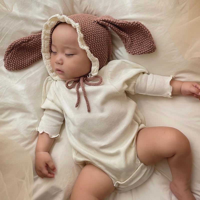 垂れ耳うさぎのコットンフリルボンネット | prologue