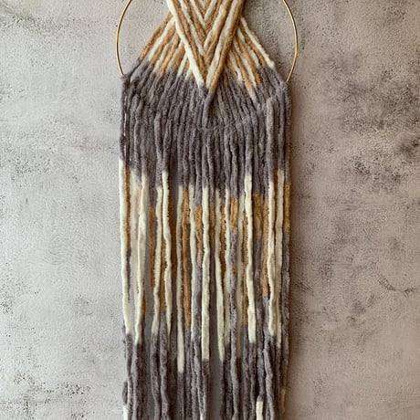 025-yarn tapestry