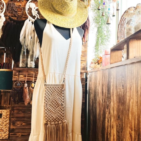 435-macrame shoulderpoach /jute brown