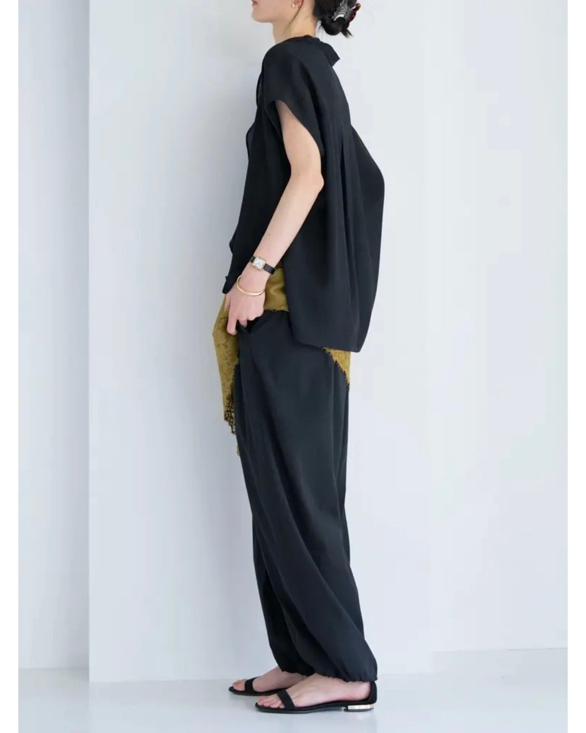 CHIGNON 】フロントカーブヘムシャツPO | nouvergine