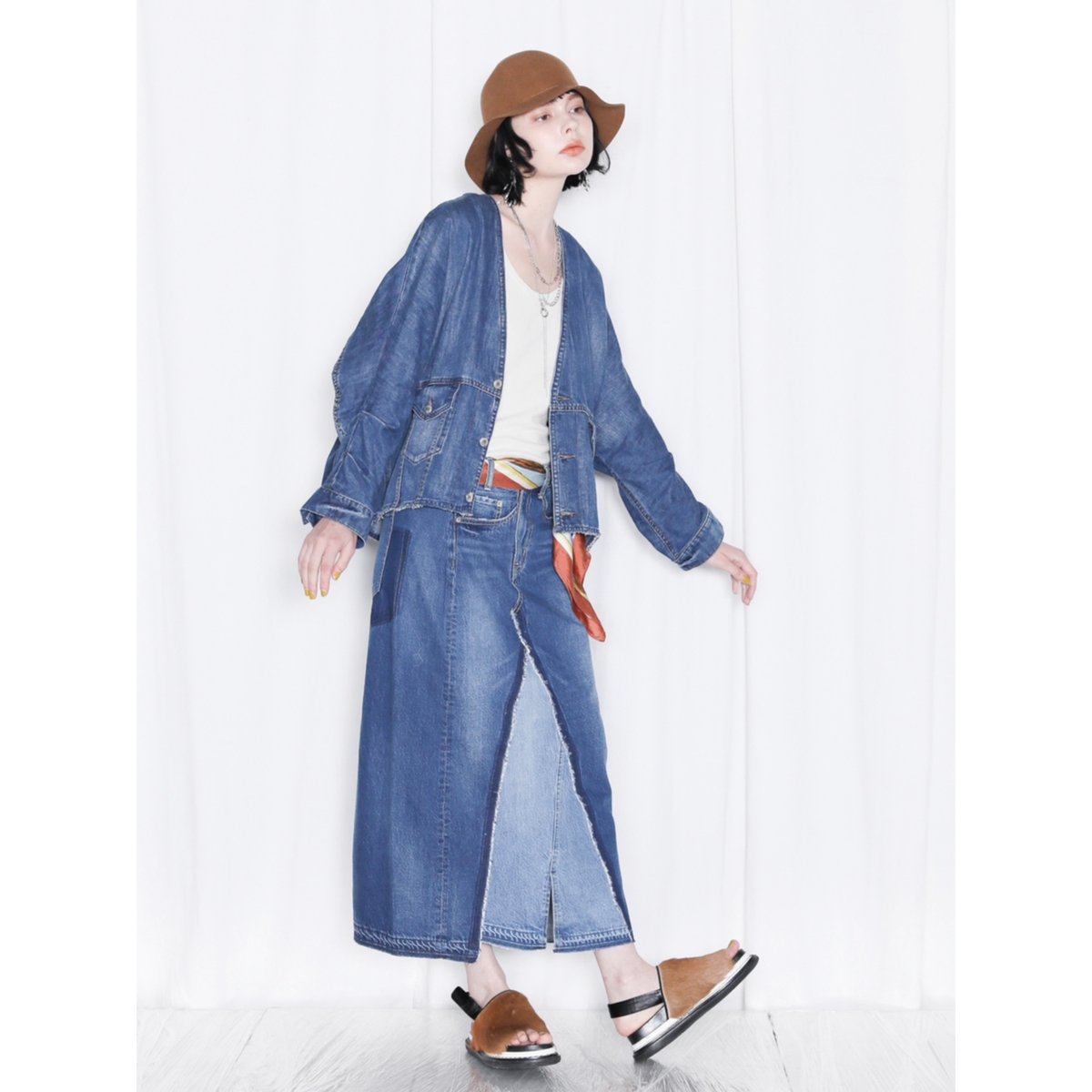 新品タグ付き アントゲージ Antgauge 8ozデニムVネックGジャン