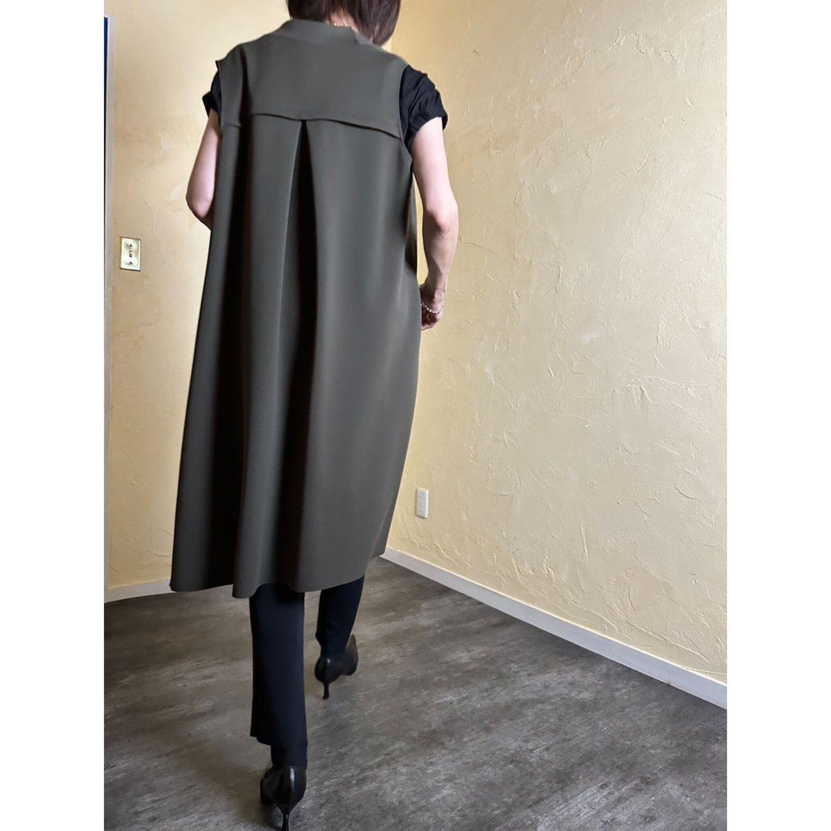 yori ボンディングロングジレ 美品yori ポンディング素材ロングジレ 2025年最新】yori
