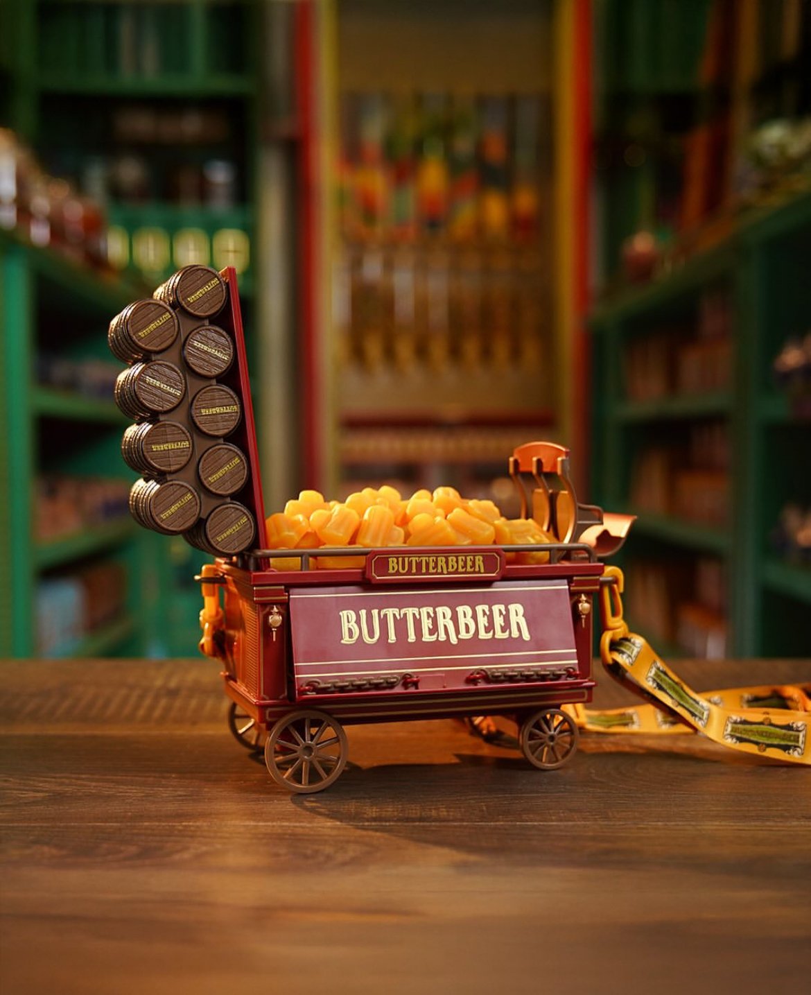 ユニバーサルスタジオ北京　ハリーポッター　バタービール樽キャンディケース ハリーポッター バタービール樽カートキャンディーケース 海外