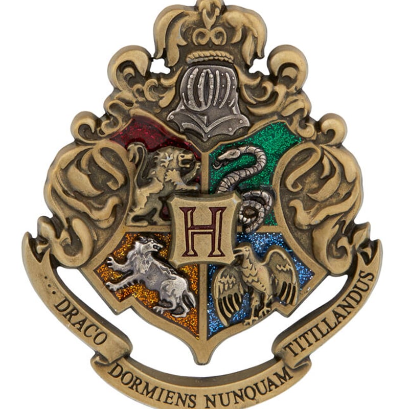 正規品 ハリーポッター ホグワーツ校章 立体 ピン バッジ 海外版