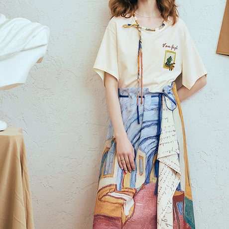 ゴッホの寝室の刺繍2wayコードネックTシャツ 美術作品シリーズ