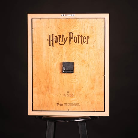 ハリーポッター グリフィンドール アンティーク 3D 壁掛け時計 ブラウン 海外限定公式ライセンス品 ze