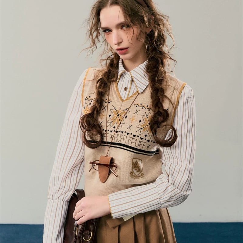 【新品未使用】AKIRANAKA pre-fall2024 ニットベスト Gerda glass beads&ores knit PO BK｜AKIRANAKA アキラナカ